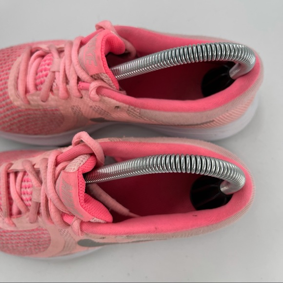🥾 Nike Girls Revolution 4 Pink Running Shoes - Size 5 Y | Women’s Size 6.5 - Picture 6 of 13